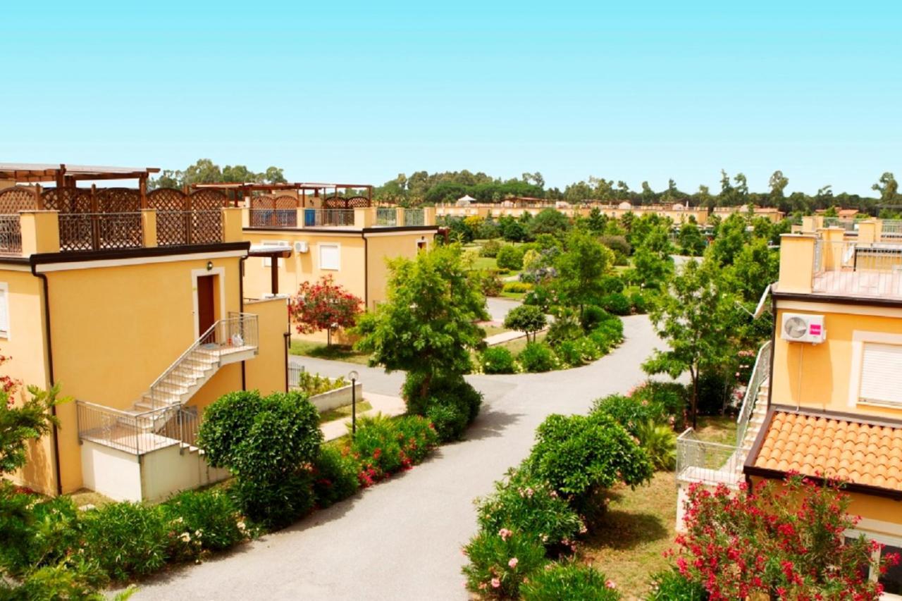 Pizzo Beach Club Apartment Exterior photo