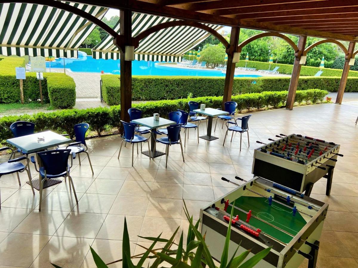 Pizzo Beach Club Apartment Exterior photo