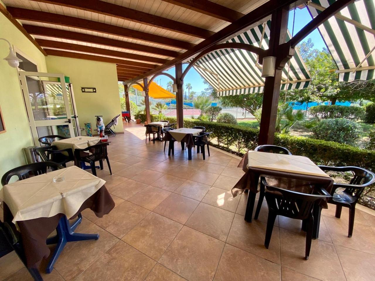 Pizzo Beach Club Apartment Exterior photo