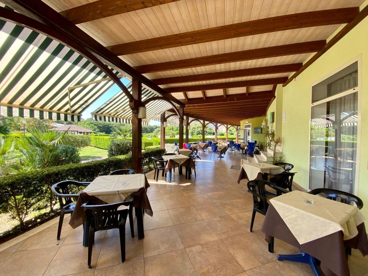 Pizzo Beach Club Apartment Exterior photo